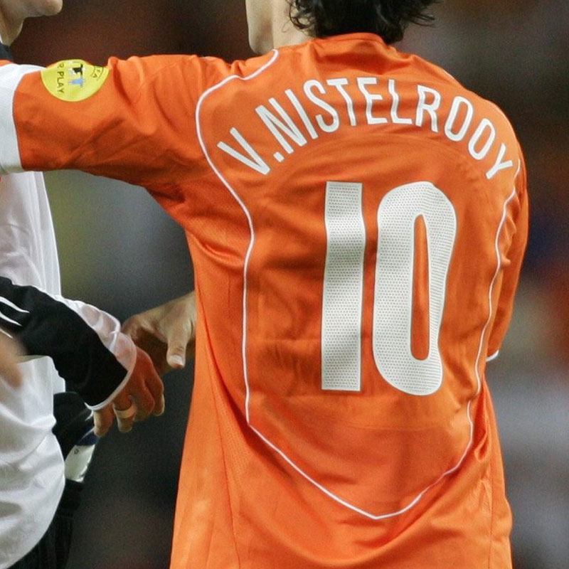 EURO伝説ユニ！2004年オランダ代表、準決勝で散ったユニフォーム