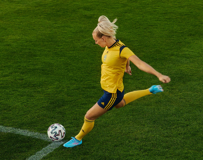 スウェーデン女子代表 22新ユニフォーム発表 まさかの チーム戦力分析プリント 付き