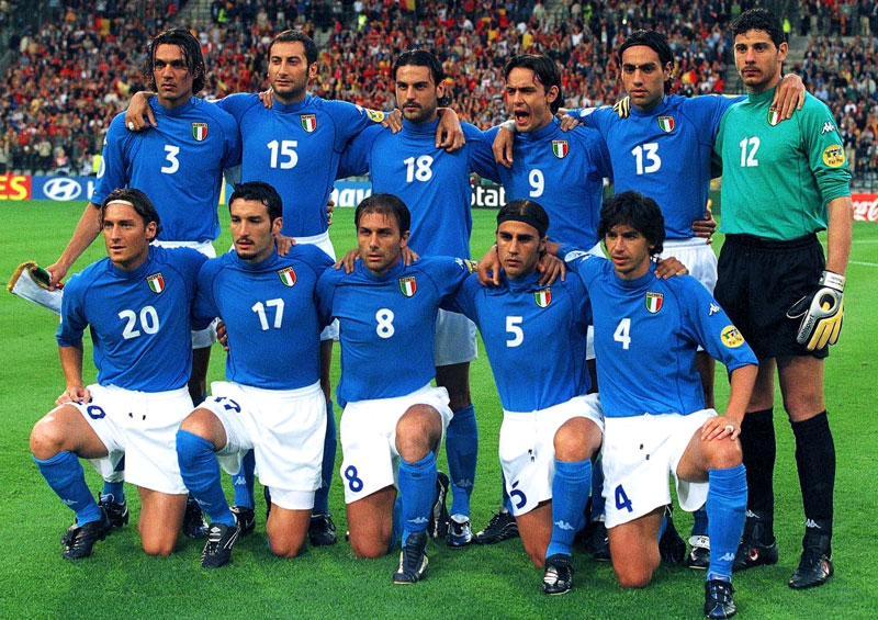 EURO伝説ユニ！2000年イタリア代表、大注目「ピチピチ」ユニフォーム