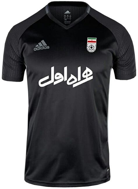 イラン代表 W杯に向けた18新ユニフォームを発表 シブいトレシャツも掲載